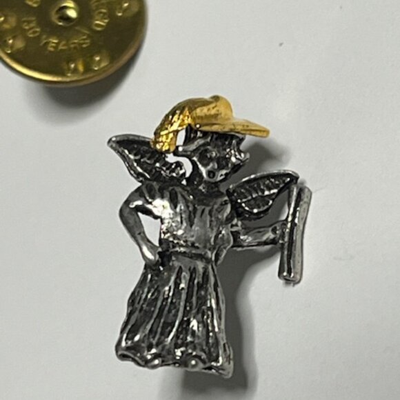 VTG Graduation Angel w/Diploma & Cap Pewter Lapel Vest Hat Pin .5"x.75" - Picture 10 of 13